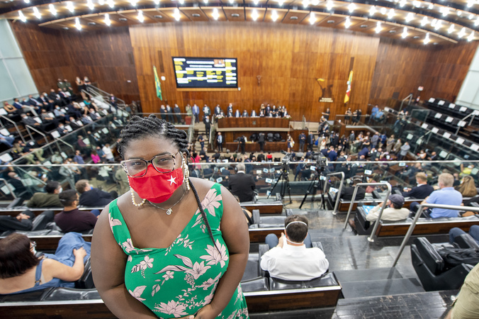 Vereadora Laura Sito prestigia a posse da nova mesa diretora da Assembleia Legislativa do Rio Grande do Sul