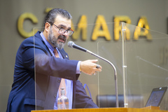 Proposta foi apresentada pelo vereador Claudio Janta (SD)