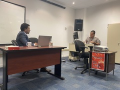 Almeida (esq.) e Barreto se reuniram nesta quinta