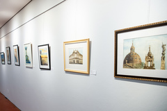 Exposição "Um Olhar Feminino Sobre Porto Alegre", de Mauren Jardim Gomes. Na foto, a artista
