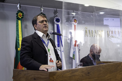 Reunião de conjunta das comissões CEFOR e CEDECONH para debater a prestação de serviços da CEEE Equatorial em Porto Alegre. Na foto, representante da empresa.