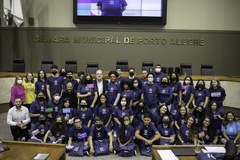 Para a primeira turma do curso foram aprovados mais de mil jovens.