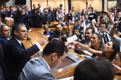 Líderes dos partidos e Mesa Diretora na sessão deste domingo