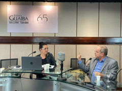 Presidente Idenir Cechim participa da programação especial dos 65 anos da Rádio Guaíba.