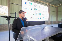 Presidente Interino Giovane Byl participa da entrega da construção da Usina de Beneficiamento e Reciclagem de Plásticos.