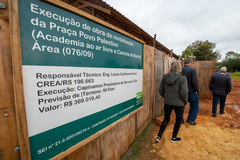 Projeto prevê inclusão de QR Code em placas pelo qual cidadão acessará dados sobre a obra
