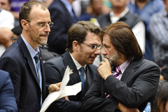 Projeto de Sgarbossa (e) não teve apoio do Plenário
