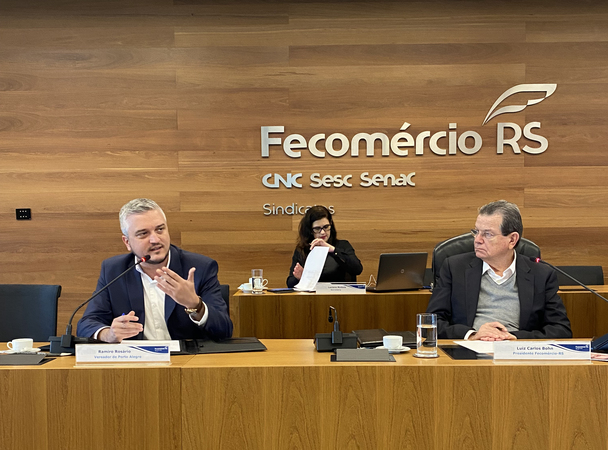 Ramiro Rosário e o presidente da Fecomércio-RS, Luiz Carlos Bohn