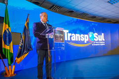 Presidente Idenir Cecchim participa da Abertura da 22ª TRANSPOSUL