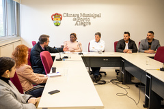 Reunião extraordinária com a pauta: violações de direitos humanos no despejo da Ocupação Farroupilha na Vila Asa Branca, no Sarandi. Vereadora Laura Sito e vereadores Cassiá Carpes, Kaká D'Ávila e Alexandre Bobadra