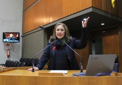 Vereadora Lourdes fala sobre proteção de animais