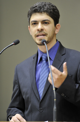 Matheus Ayres é vereador do PP