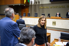Movimentação de plenário. Vereadora Mônica Leal