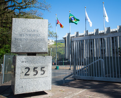 Rampa de acesso à Câmara Municipal de Porto Alegre