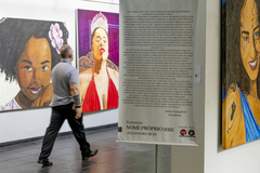 Exposição Nome Próprio 2022 de Alejandro Ruiz na Avenida Clébio Sória da Câmara Municipal