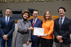 Sessão Solene em homenagem aos 95 Anos da Federasul. Na foto, vereadora Mônica Leal representando a Mesa Diretora..