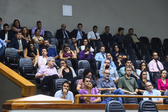 Projeto foi debatido no Plenário Otávio Rocha na noite desta sexta