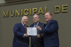 Homenagem ao sindicato foi realizada no Plenário Otávio Rocha na tarde de hoje