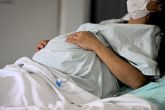 Proposta estabelece procedimentos que médico deverá seguir ao atender gestantes