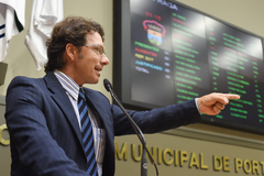 Prof. Alex Fraga (PSOL) é o proponente