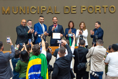 Comenda foi entregue a Eduardo Bolsonaro em 15 de dezembro de 2022