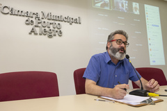 Reunião de Comissão - CECE - 'Híbrida' - Pauta: Projeto de Emenda à Lei Orgânica nº 002/22, que extingue a licença-prêmio no município de Porto Alegre