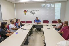 Reunião de Comissão - CECE - 'Híbrida' - Pauta: Projeto de Emenda à Lei Orgânica nº 002/22, que extingue a licença-prêmio no município de Porto Alegre