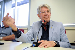 Proposta do Vereador Idenir Cecchim (PMDB), homenageia Paulo Kruse (foto).