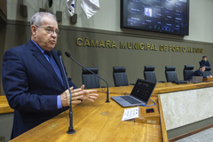 Vereador Idenir Cecchin, líder do governo