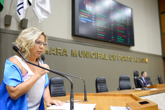 Jaqueline falou aos vereadores 