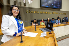 Homenagem à senhora Lúcia Campo Pelanda, reitora da Universidade Federal de Ciência da Saúde de Porto Alegre (UFCSPA)
