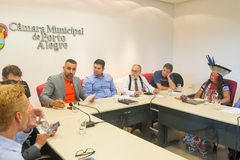 Reunião de Comissão - CEDECONDH - sobre a retomada da Área Indígena Xokleng e Kaigangs, no Morro Santana