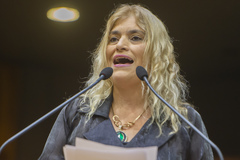 Vereadora Suplente Nani Dutra toma posse.
