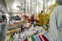 Serão selecionados 40 afroeemprendedores para, na condição de expositores, comercializarem no espaço da feira, produtos, serviços e alimentos