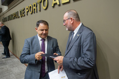 Presidente Hamilton Sossmeier e vereadores recebem convite para realização de evento de 60 anos da AIAMU