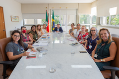 Presidente Hamilton Soosmeier recebe representantes do CEATE- Comissão Especial de Acompanhamento do Trabalho Educativo da SMED/PMPA.