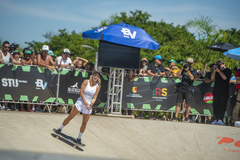 Porto Alegre sedia etapa do STU National - circuito brasileiro de skate – no complexo esportivo da Orla do Guaíba. Na foto, Gabi Mazetto, campeã da etapa