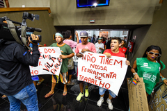 Trabalhadores vieram à Câmara pedir prorrogação