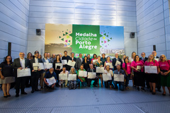 Presidente Hamilton Sossmeier participa da Cerimônia de entrega da Medalha Cidade de Porto Alegre, Medalha especial alusiva aos 250 anos do Município
