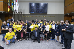 Vereadores e representantes da APAE