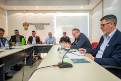 Reunião de Comissão - Conjunta CCJ e Cedecondh - Pauta: Sabatina do candidato à recondução ao cargo de Corregedor-Geral da Guarda Municipal.Sabatina do candidato à recondução ao cargo de Corregedor-Geral da Guarda Municipal.
Convidados:
Guarda Municipal
Sr. Adil Moura, Corregedor-Geral da Guarda Municipal