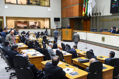 Projetos estão tramitando na Câmara e serão avaliados pelos vereadores em plenário