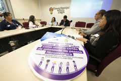 13ª Reunião (Ordinária) da COSMAM – Os avanços das políticas públicas para os fibromialgicos em Porto Alegre.  Com as presenças de Fávio Télis e Rosana Neibert dos Santos da saúde do município, e representantes do Fibromiálgicos.