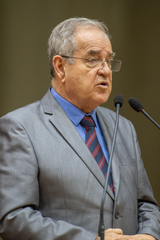Vereador Idenir Cecchim (MDB), líder do governo