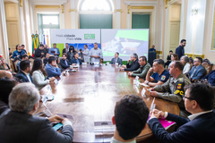 Vereadores participam de reunião na Prefeitura sobre a população em situação de rua