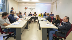 Reunião de Comissão - 16ª Reunião (Ordinária) da CUTHAB - Situação do Bairro Ponta Grossa: Alagamentos e Transporte Público. CONVIDADOS: DMAE; SMOI; SMSUrb; EPTC; SMMU; Gabinete do Prefeito. Representante da comunidade Sra. Leonice e Eliane
