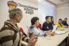 Reunião sobre a situação do Bairro Ponta Grossa: Alagamentos e Transporte Público. CONVIDADOS: DMAE; SMOI; SMSUrb; EPTC; SMMU; Gabinete do Prefeito, Representante da comunidade sra Leonite e Eliane