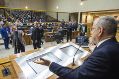 Movimentação de plenário.
