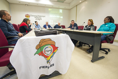Reunião de Comissão - 17ª reunião (ordinária) da CECE - Pauta: Projeto prevê três horas de Educação Física por semana em escolas municipais