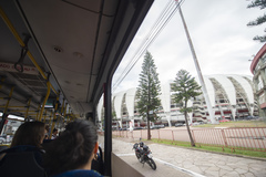 Linha de Turismo. Turismo. Porto Alegre. Ônibus. Estádio Beira Rio.
